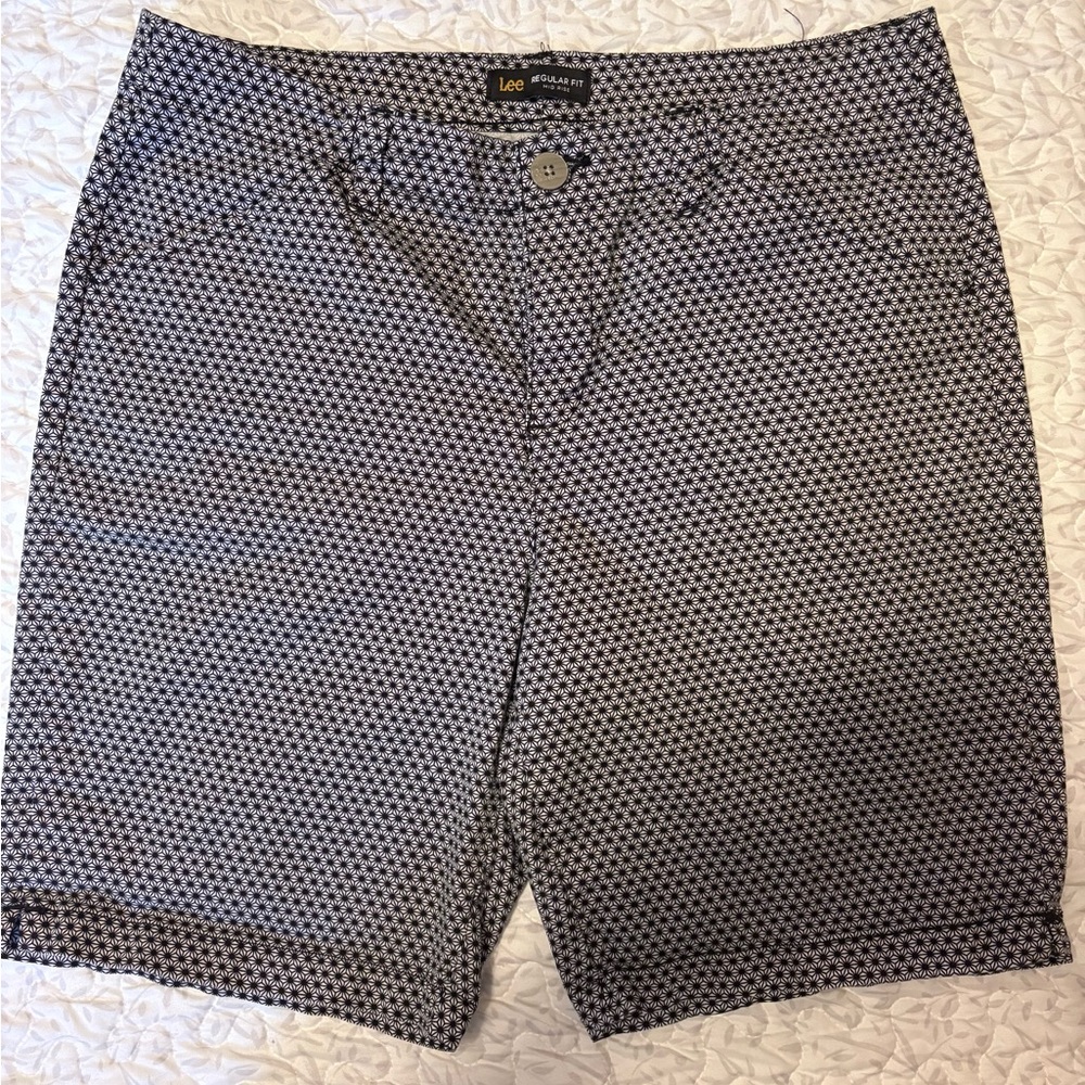 Lee Gray Patterned Shorts